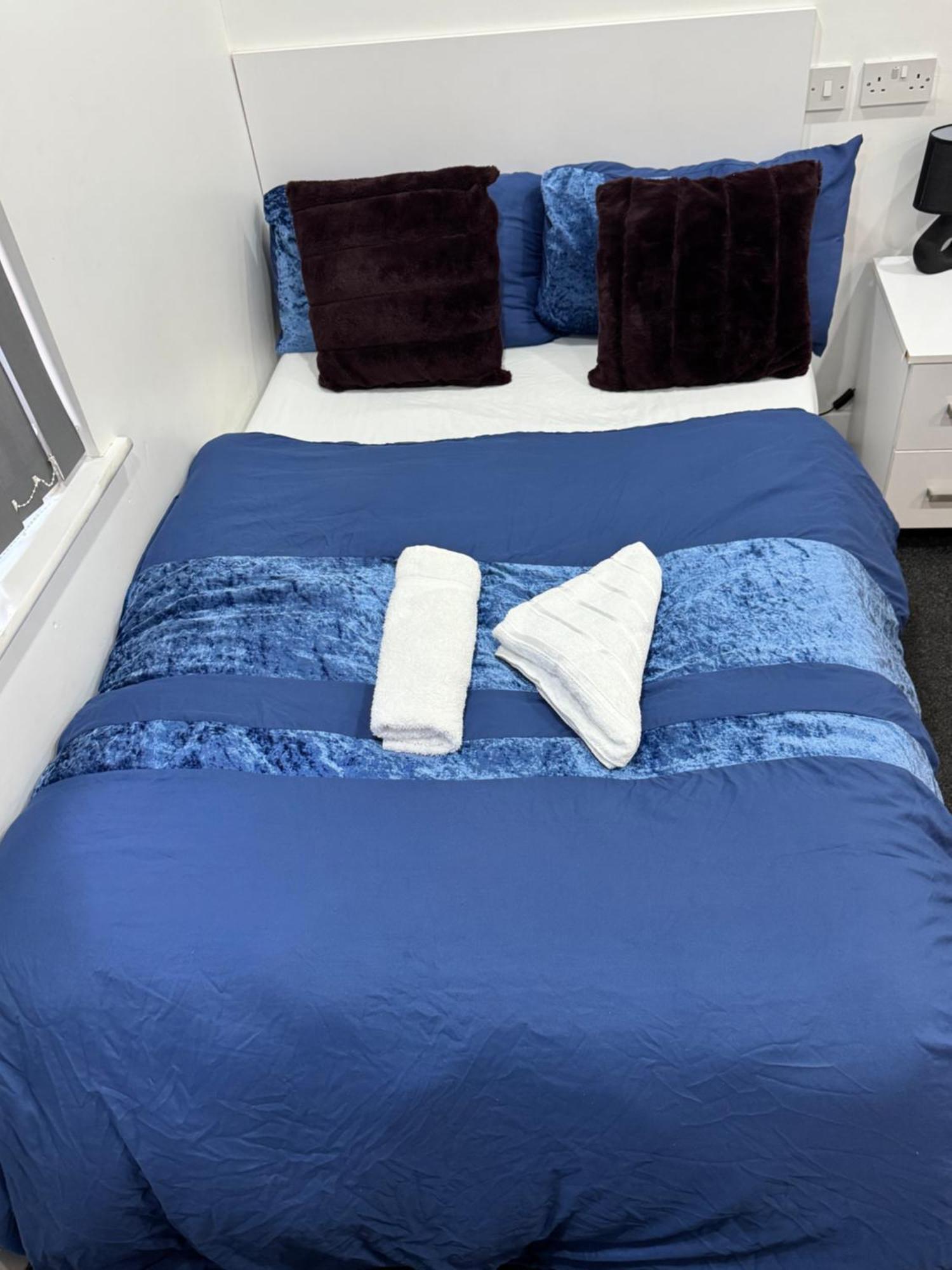 דירות לייסטר Cozzy Haven Two Min From Train Station מראה חיצוני תמונה